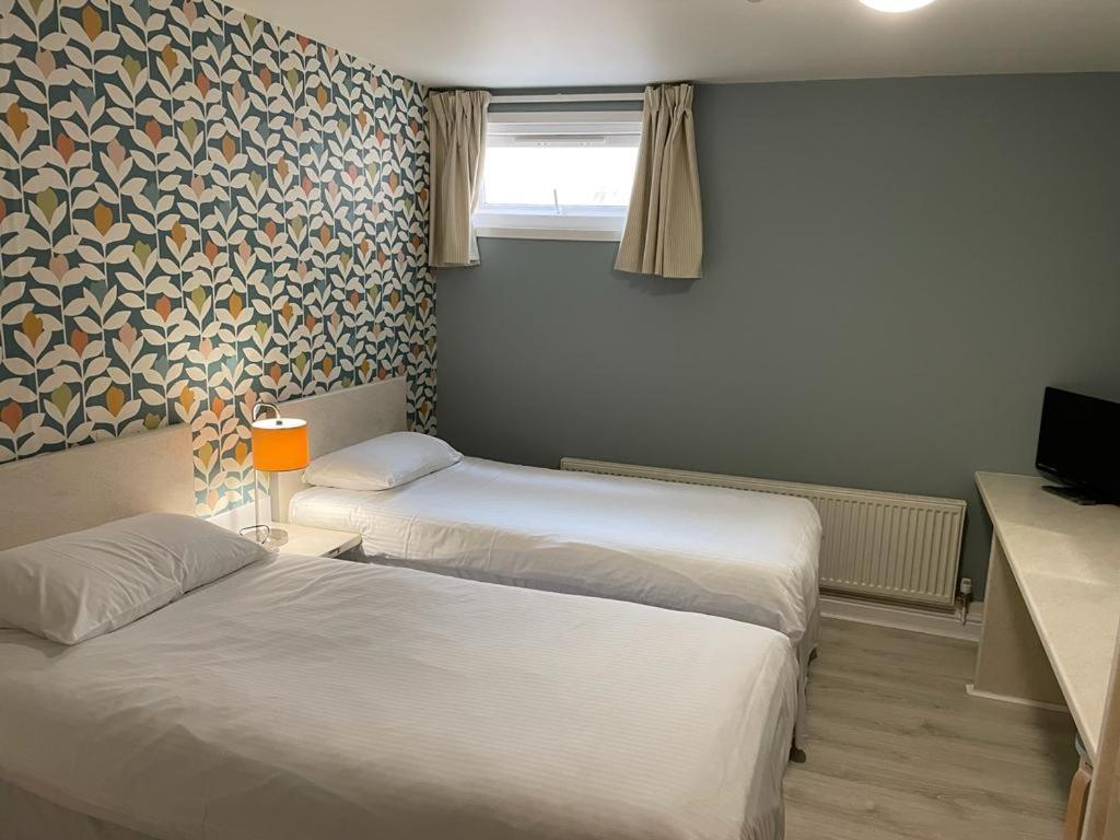 Guest Lodge Penzance Bagian luar foto