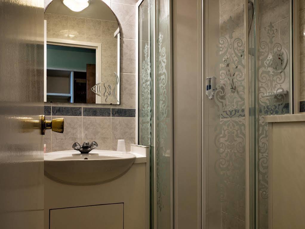 Guest Lodge Penzance Bagian luar foto
